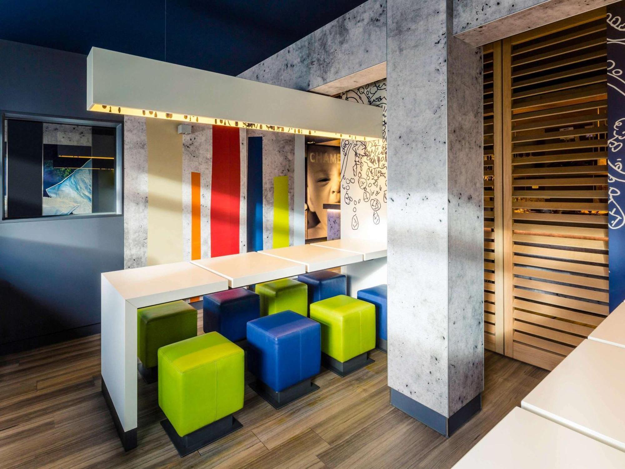 Ibis Budget Velizy Esterno foto