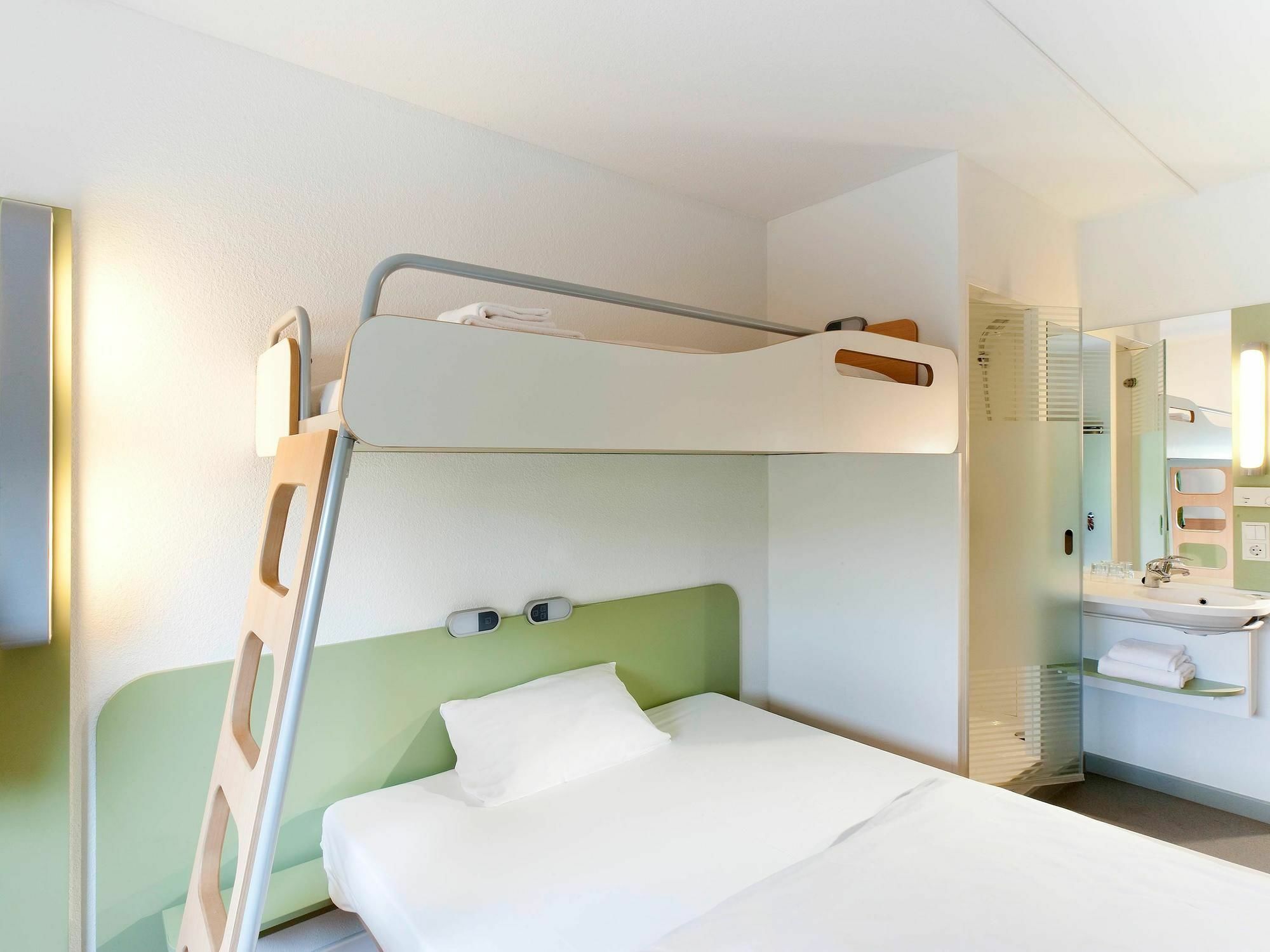 Ibis Budget Velizy Esterno foto